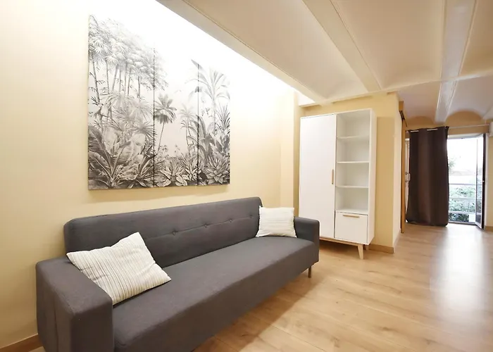 Centrico Apartamento Al Lado De Torres De Quart